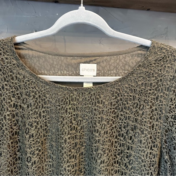 Chico's Muted‎ Green Lace Knit Women's Top size 1 - Picture 5 of 13